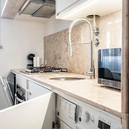 Akicity Ourique Orange Apartmán